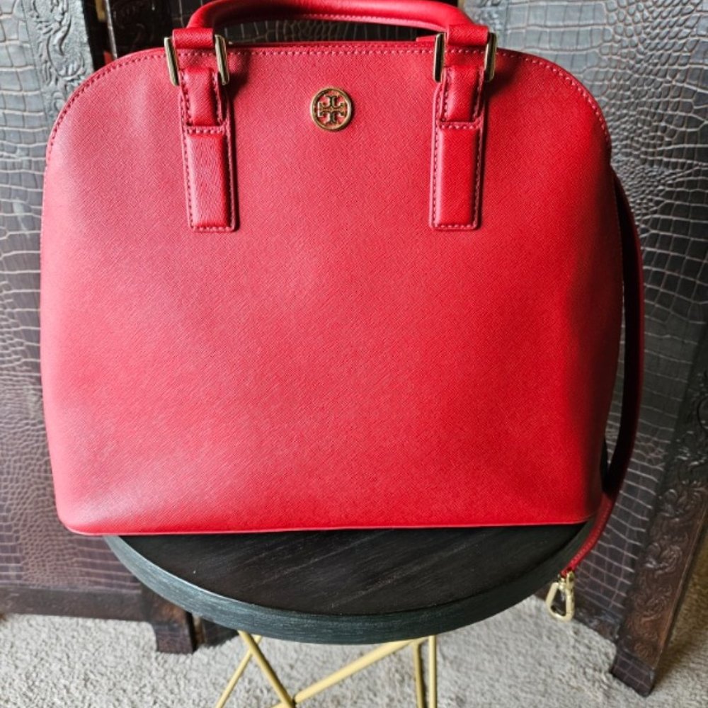 Authentic Tory Burch Women’s open dome satchel in Red